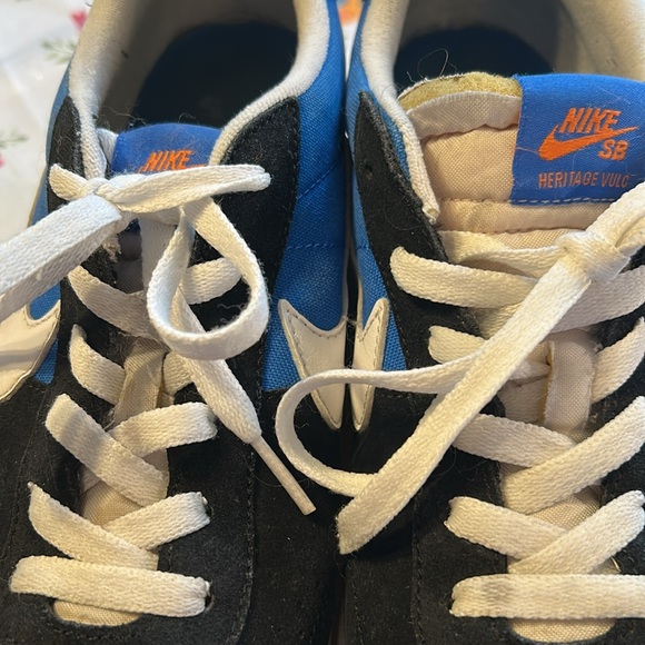 Nike Men’s Heritage SB Skateboard Sneakers Shoes Black and Blue EUC - Picture 2 of 11
